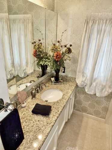 2277 San Vicente Ave, Long Beach CA  90815-2153 exterior