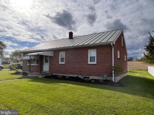 281 Gernants Church Rd, Dauberville PA  19533-8610 exterior