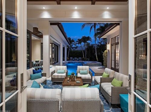 650 Regatta Rd, Naples, FL 34103-4195