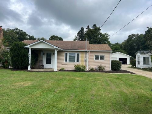 1169 Mercer Rd, Franklin, PA 16323-4919