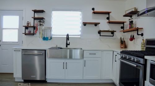 7442 Mcneil Way, Buena Park CA  90620-1746 exterior