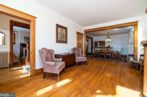 102 High St, Edinburg VA  22824-3084 exterior