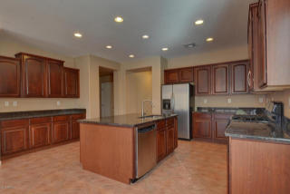 29332 67th Dr, Peoria, AZ 85383-3014