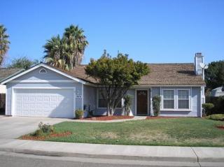 1974 White Chapel Ln, Porterville, CA 93257-6292