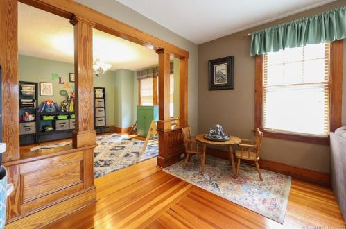 48 Lee Ave, Wallingford CT  06492-3610 exterior