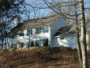 5 Pine Knls, Chester, CT 06412-1059