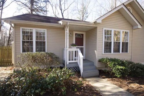 495 Jefferson Dr, Bybee, VA 22963-2901