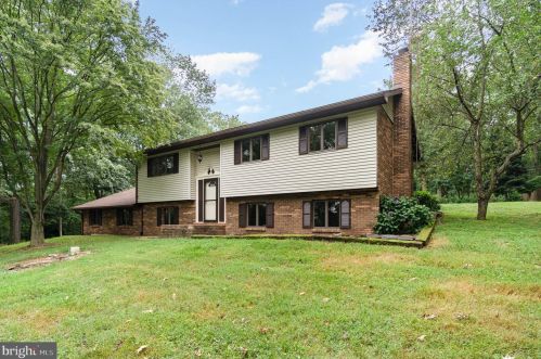 12682 Mongul Hill Rd, Lees Cross Roads, PA 17257-9123