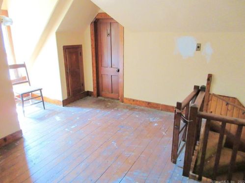 21 Berkeley Ave, United States Coast Guard Ac CT  06320-5311 exterior