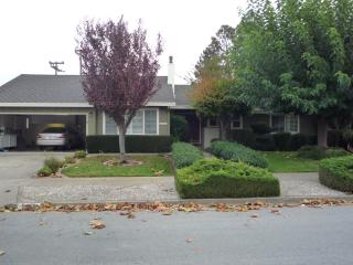 5466 Blossom Dale Dr, San Jose CA  95124-6040 exterior