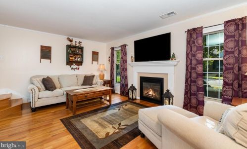 5522 Moreland Ct, Navy Sup Dpt, PA 17055-5431