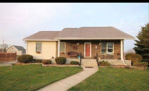 816 Rockshire Ct, Gas City, IN 46933-2200