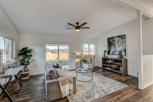 6105 Samuel St, La Mesa CA  91942-2557 exterior