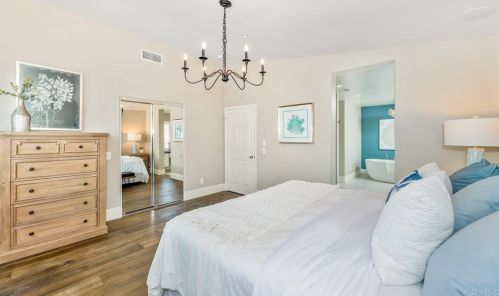 6452 Alexandri Cir, Carlsbad CA  92011-3610 exterior