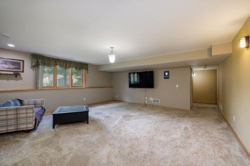 117 Arbor St, Waterford MN  55057-2897 exterior