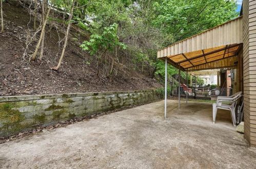 3959 Boulevard Dr, Pittsburgh PA  15217-2619 exterior