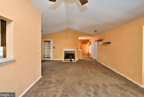 510 Cedar Hollow Dr, Yardley PA  19067-6356 exterior