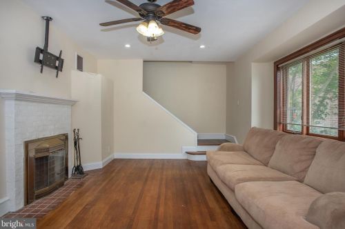 13 Beverly Pl, Wilmington DE  19809-2901 exterior