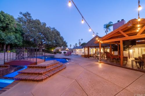 653 Palm Dr, Glendora, CA 91741-2262