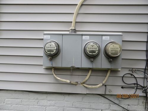 4 Gray St, Poughkeepsie NY 12603-2711 exterior