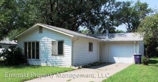 2406 Charolais Ln, Manhattan KS  66502-6639 exterior