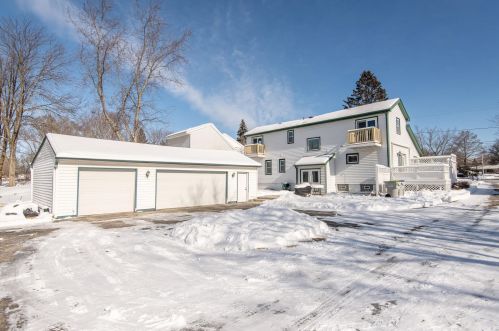 6881 91, Milwaukee WI 53224-4712 exterior