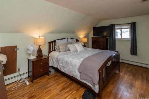 40 Scott Dr, Middletown NY  10941-1133 exterior