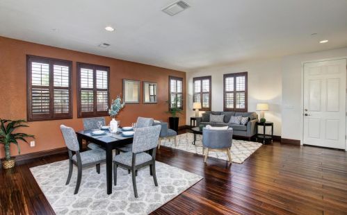 1741 Campos Ave, Woodland CA  95776-5327 exterior