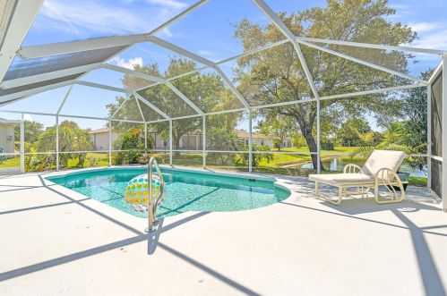 165 36 Ct, Vero Beach FL 32960-4085 exterior