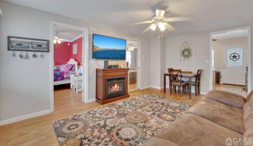 10 Kensington Ave, Old Bridge NJ  08857-1109 exterior