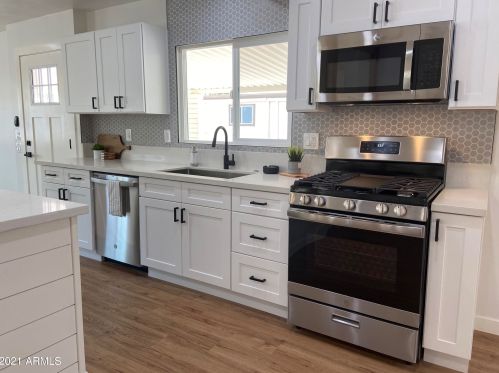 8954 Michigan Ave, Chandler AZ  85248-6446 exterior