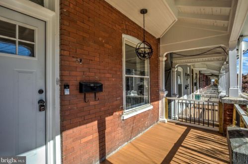 737 Chestnut St, Lancaster PA  17602-3125 exterior