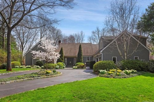 3 Westview, Purchase, NY 10577-1617