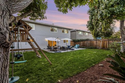 1685 Grizilo Dr, San Jose CA  95124-1920 exterior