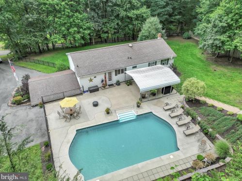20 Knittles Rd, Primrose, PA 17901-8716