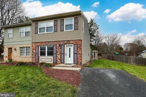 1622 Manor Blvd, Lancaster, PA 17603-9403