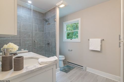 109 Shore Rd, Andover NJ  07821-2242 exterior