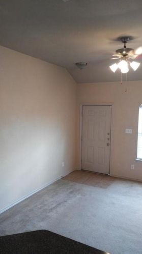 807 Walnut St, Burleson TX  76028-7064 exterior
