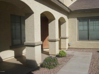 1360 Hummingbird Ct, Gilbert AZ  85297-4549 exterior