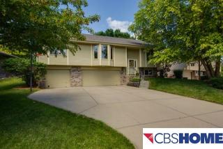 15498 Harney St, Omaha, NE 68154-2706