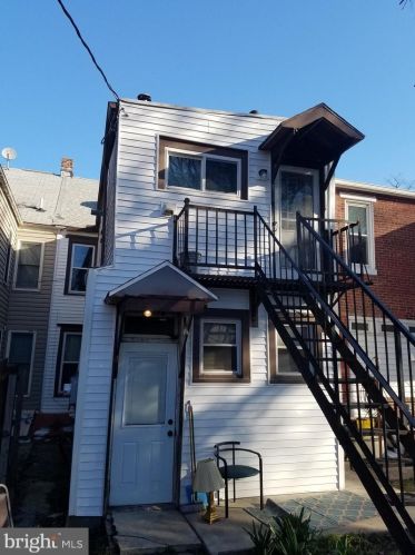 523 Seneca St, Harrisburg, PA 17110-2339