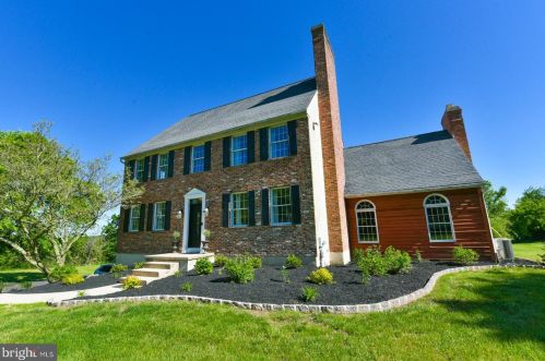 552 Salfordville Rd, Harleysville, PA 19438-2268