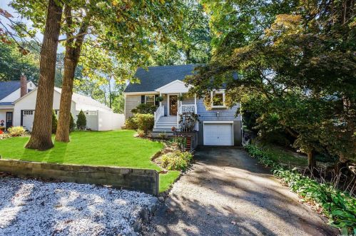64 Deepdale Dr, Huntington Station, NY 11746-4249