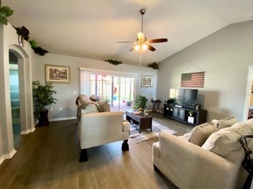 3005 Summer Oaks Blvd, Lakeland, FL 33810-4485