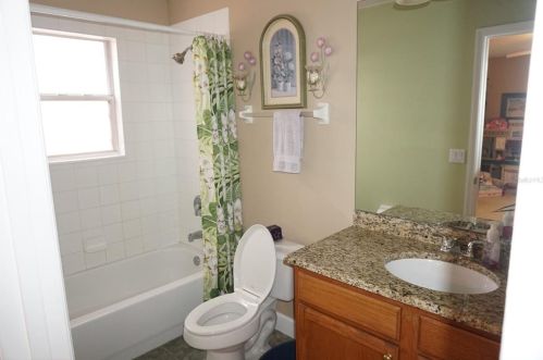 3258 King George Dr, Orlando FL  32835-5902 exterior
