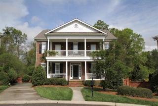 104 Saint Giles Ct, Catawba Heights, NC 28012-4154