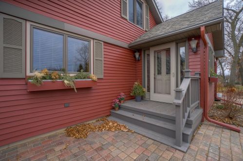 1891 142nd St, New Johannesburg, WI 54017-7246