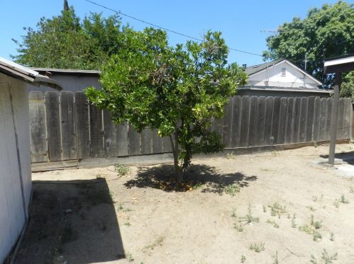 1340 Joseph St, Livingston CA  95334-1626 exterior