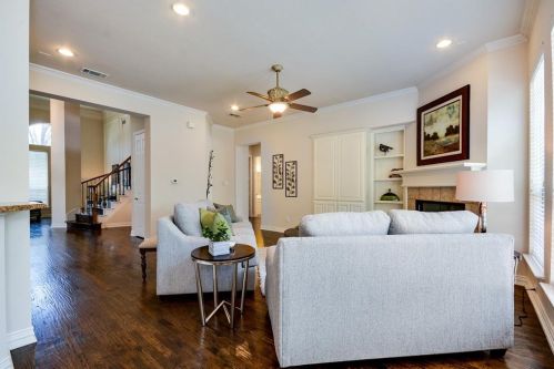 4604 Deer Valley Ln, Richardson TX  75082-3872 exterior