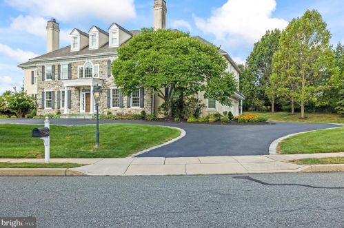 1048 Whitegate Rd, Wayne, PA 19087-2183